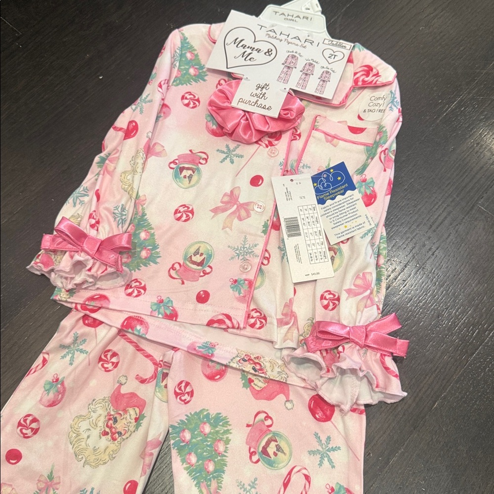 Tahari Kids Christmas  Pajama Set